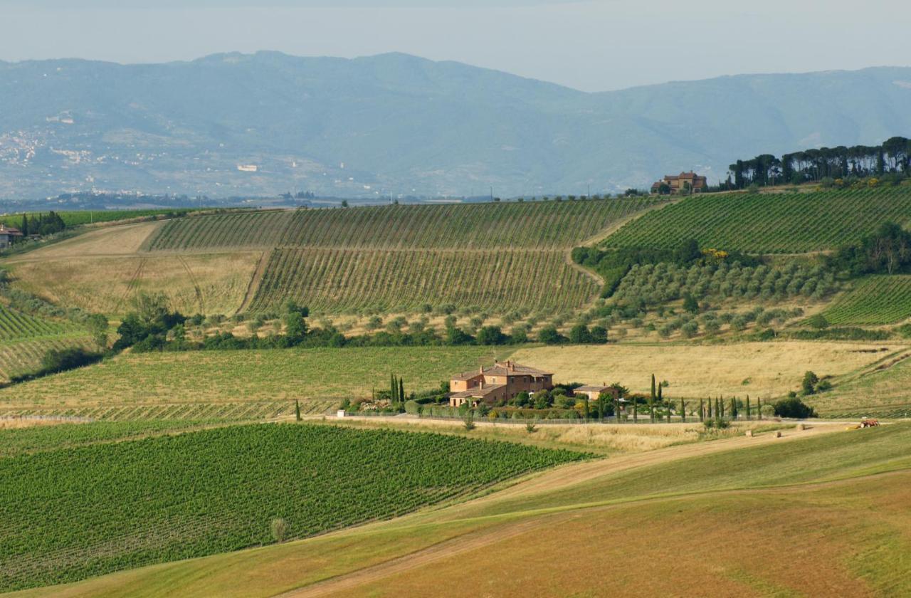 Cugusi Bnb Montepulciano Stazione Exterior foto
